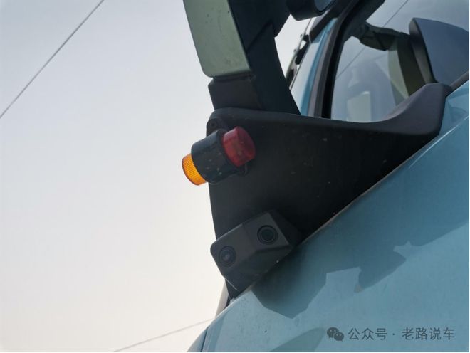 能上路的改装卡车 700马力陕汽德龙X6000燃气牵引车(图10)