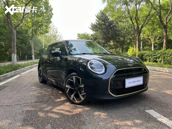 电动MINI 经典之上 更好玩的都市卡丁车(图3)